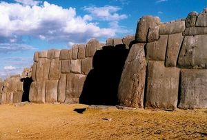 Тайны крепости Саксайуамана в Перу