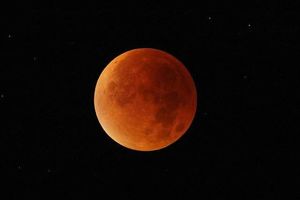 "Голубая" кровавая СУПЕРЛУНА и лунное ЗАТМЕНИЕ 31 января 2018: как она повлияет на знаки Зодиака?