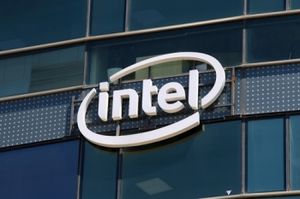 Intel может сократить порядка 500 человек в России