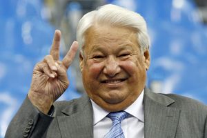 Кто такой Ельцин?  Основатель новой России или государственный преступник?