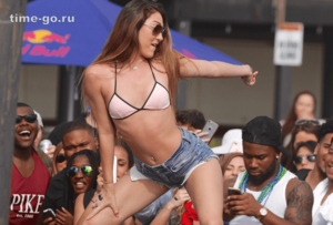 Пьянки, танцы голышом и аресты: как в США проводят весенние каникулы