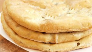 Осетинские пироги с картофелем и грибами - видео рецепт