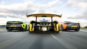 Петролхеду на десктоп: тройка быстрых McLaren в Дансфолде
