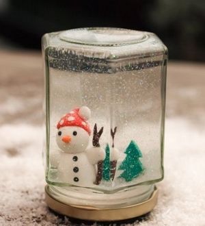 Сделай оригинальный новогодний подарок близким. Этот волшебный снежный шар очарует всех!