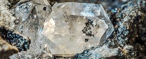 Минерологи нашли в земных алмазах «инопланетный» лед