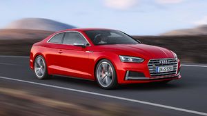 Audi раскрыла новое поколение A5