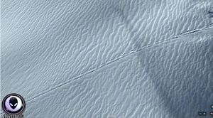 На картах Google Earth в Антарктиде обнаружили упавший «корабль пришельцев»