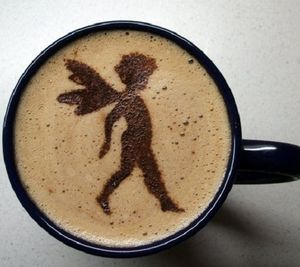 Удивительные рисунки на кофе. Такую прелесть даже пить жалко!