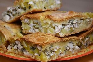 Вкуснейший пирог с мясом: сочная начинка и нежная тесто