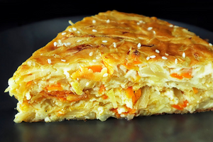 Капустный пирог с маленьким секретом: нежность, о которой вы не догадывались