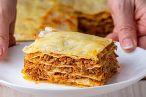 Ленивый мясной пирог с молодой капустой