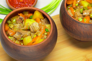 Жаркое в горшочках - вкусный и быстрый ужин для всей семьи