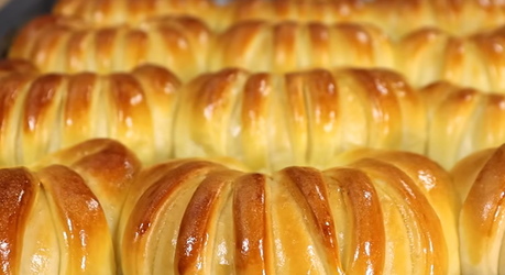 Булочки с заварным кремом: нежная выпечка, которая надолго остаётся свежей