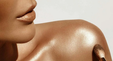 Как использовать жидкий бронзер: простые и универсальные способы