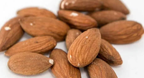 Опасность на тарелке: фрукты и овощи, с которыми стоит быть осторожнее