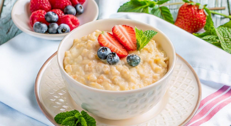 Овсянка на завтрак: польза, возможный вред и распространённые мифы