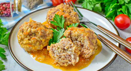 Мясные тефтели с рисом в духовке
