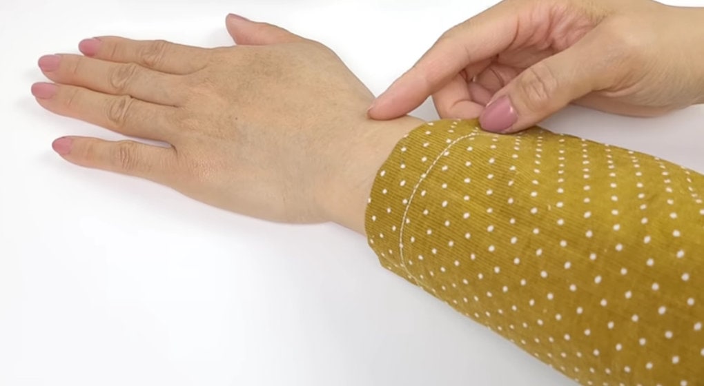 Как удлинить рукава, чтобы было тепло и стильно