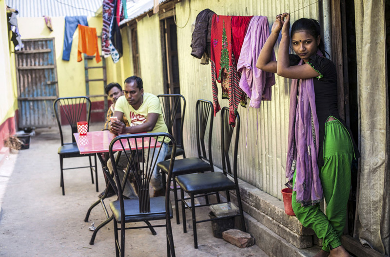 Бангладеш - одна из немногих мусульманских стран, где занятие проституцией ...